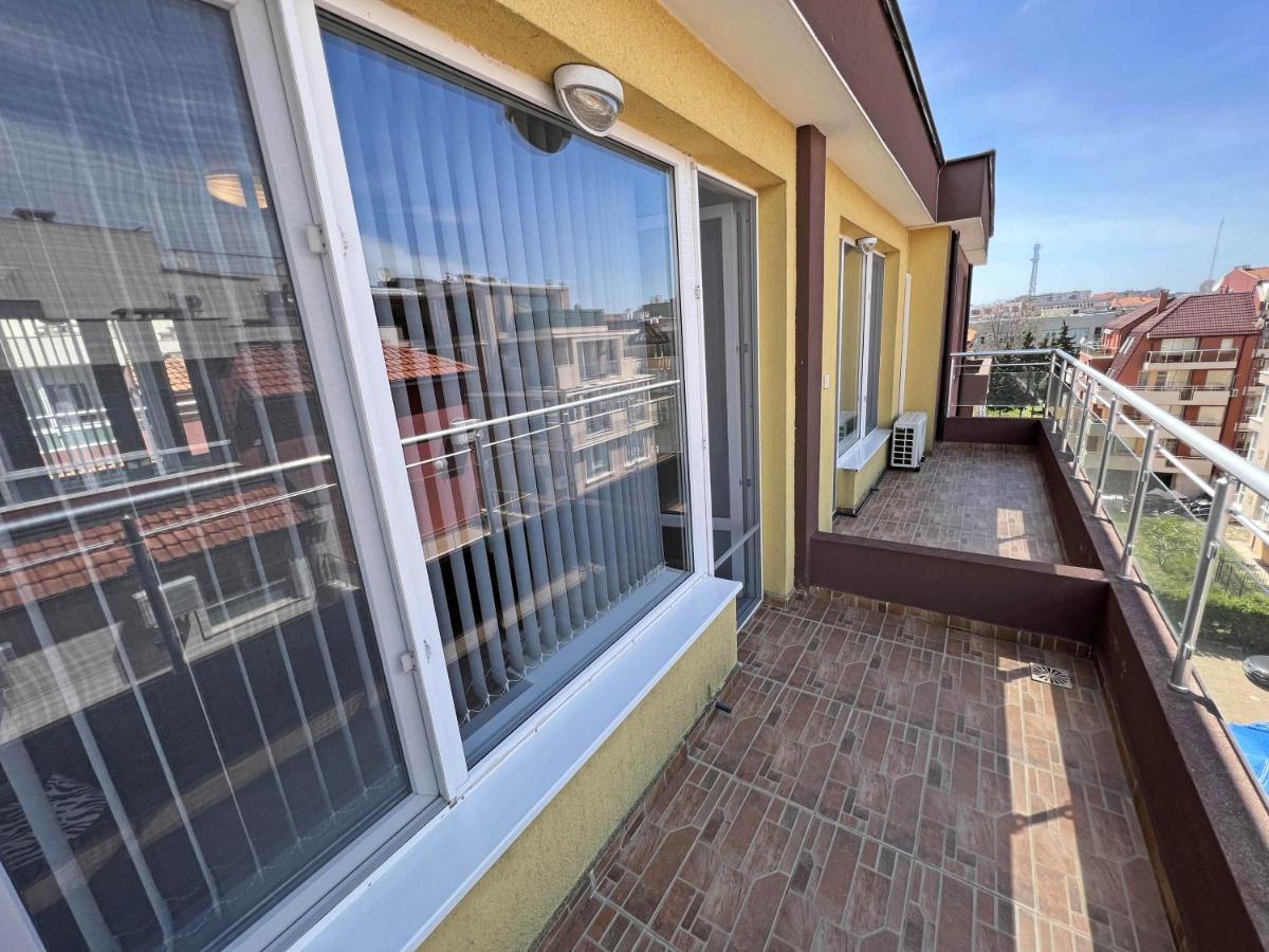Valemar Apartments Pomorie Ngoại thất bức ảnh