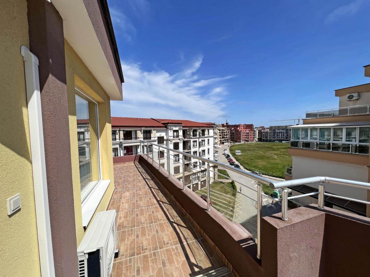 Valemar Apartments Pomorie Ngoại thất bức ảnh