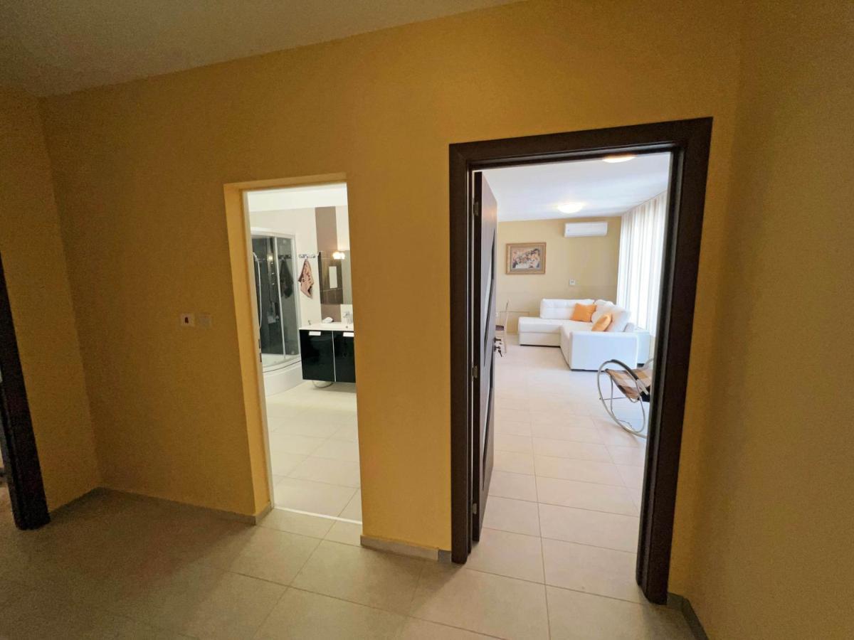 Valemar Apartments Pomorie Ngoại thất bức ảnh