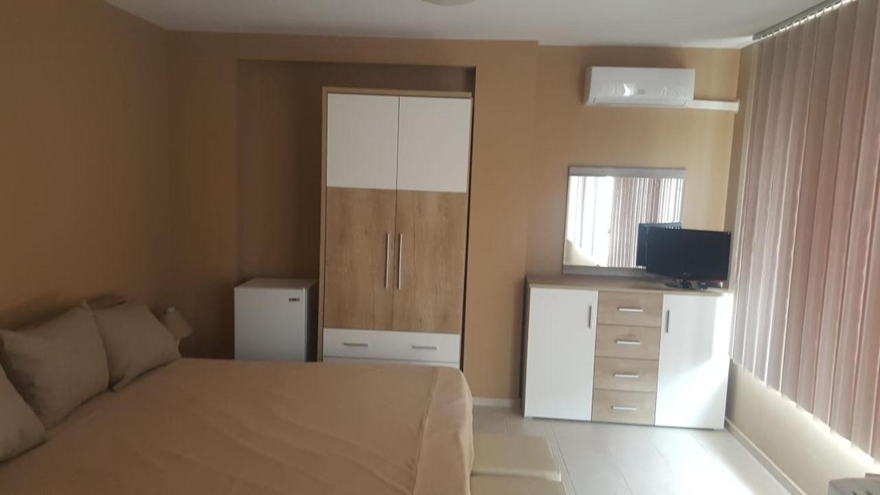 Valemar Apartments Pomorie Ngoại thất bức ảnh