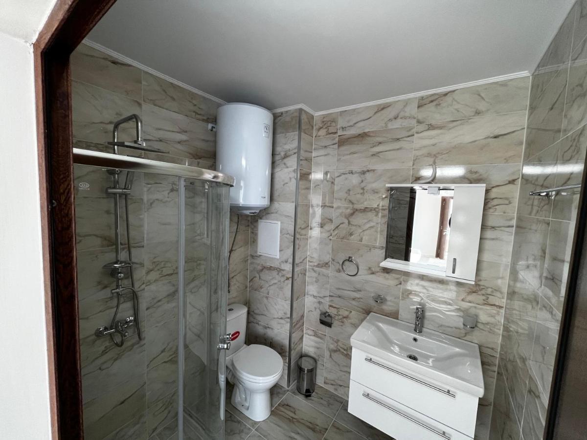 Valemar Apartments Pomorie Ngoại thất bức ảnh