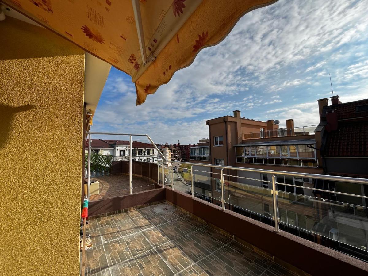 Valemar Apartments Pomorie Ngoại thất bức ảnh